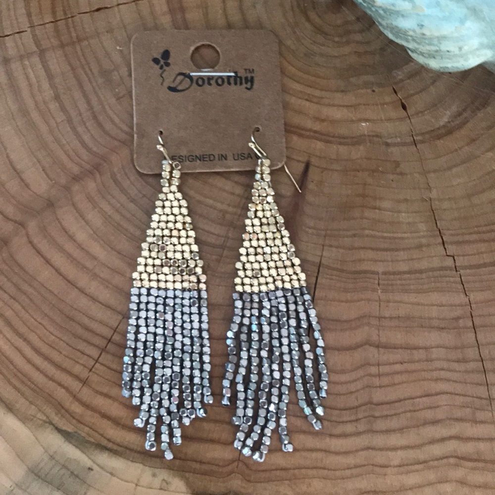 Beaded earrings - Picture 2 of 2